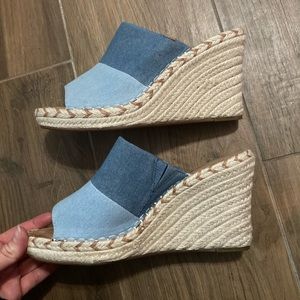 Toms Wedges